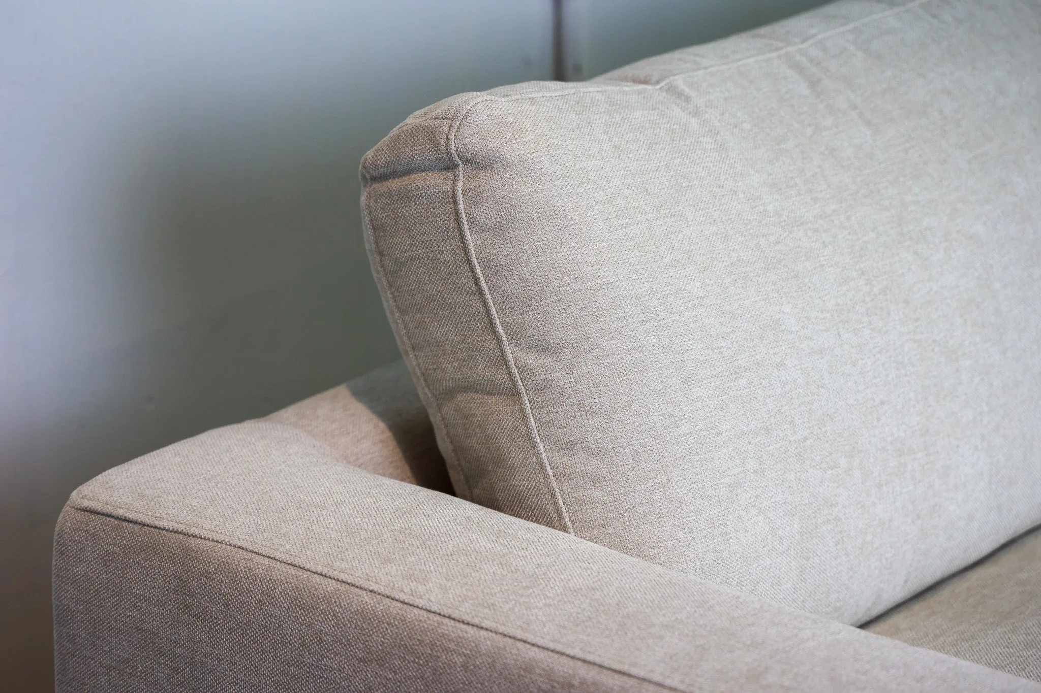 Milo Loveseat
