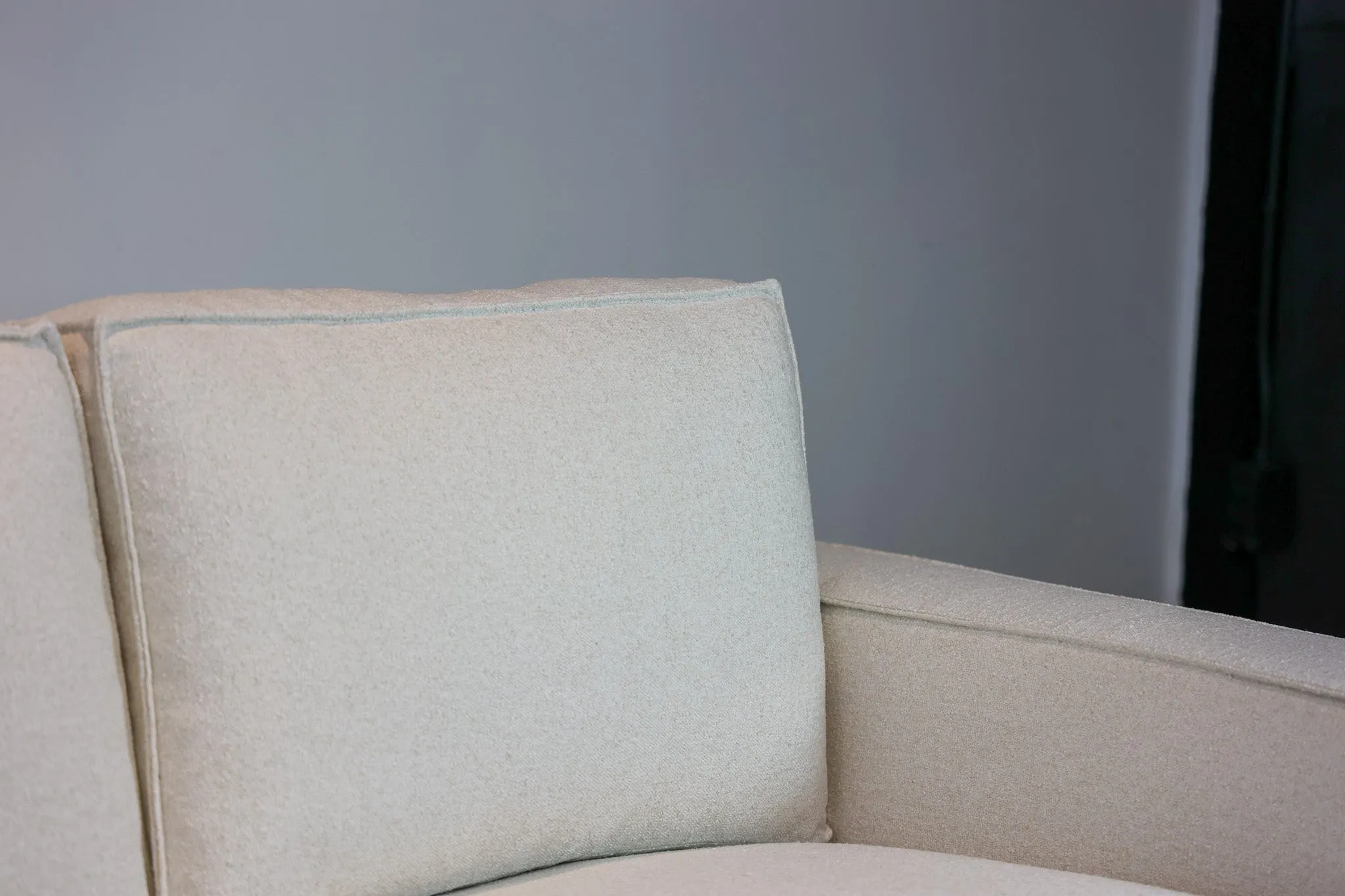 Paloma Loveseat