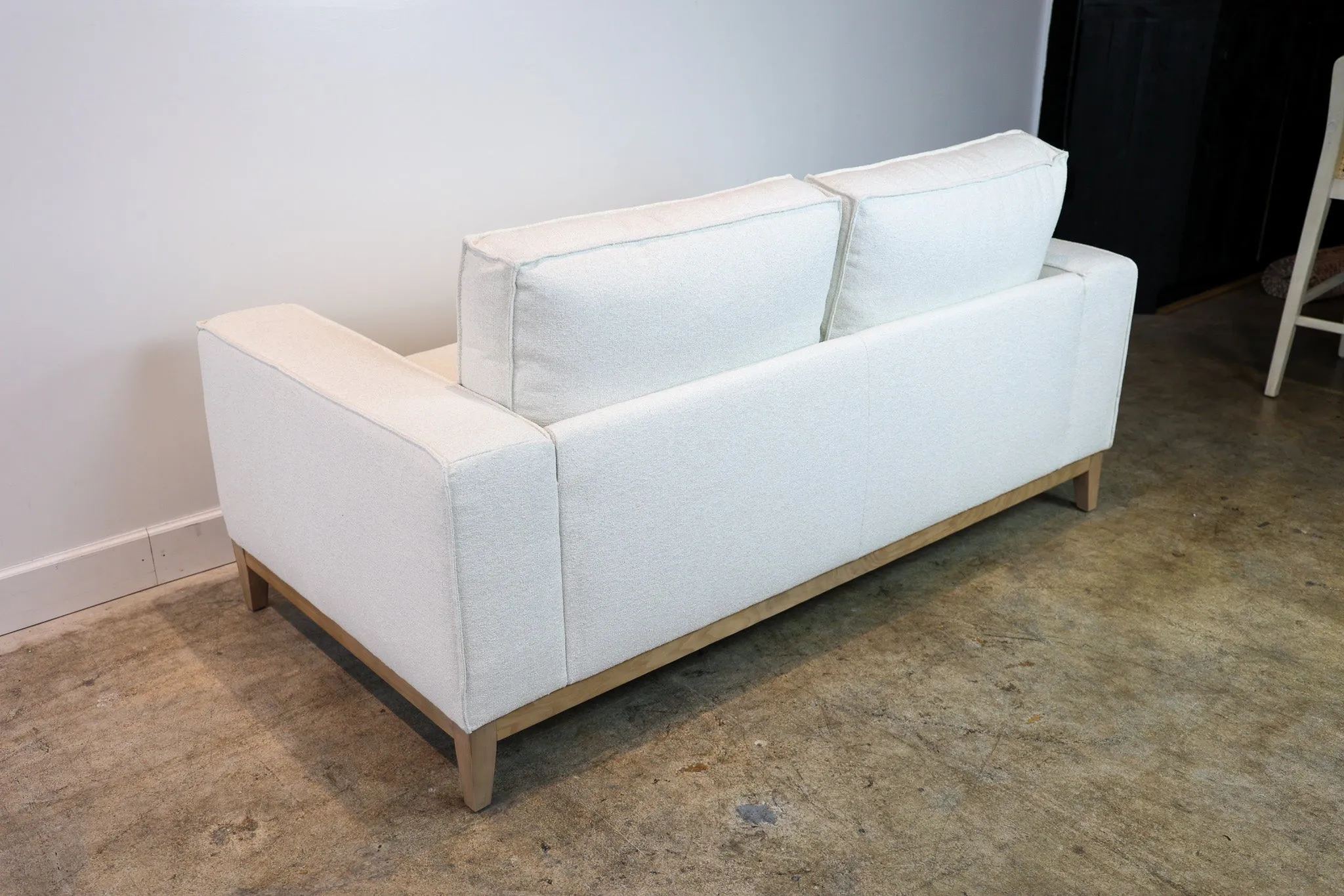 Paloma Loveseat